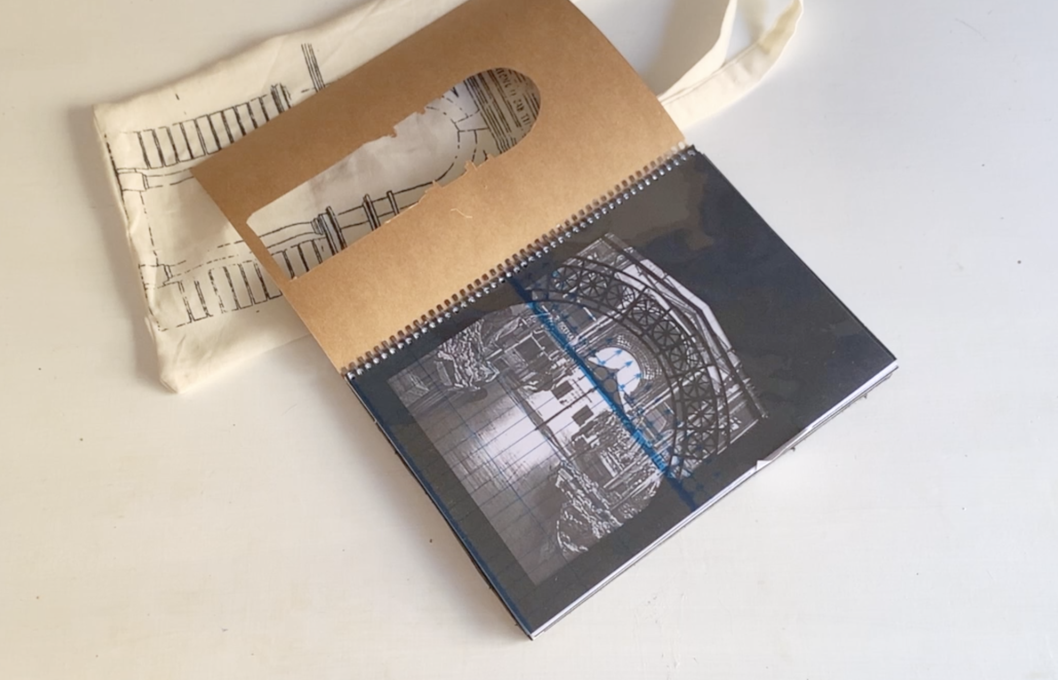 Un libro objeto nacido del Mercado de San Telmo